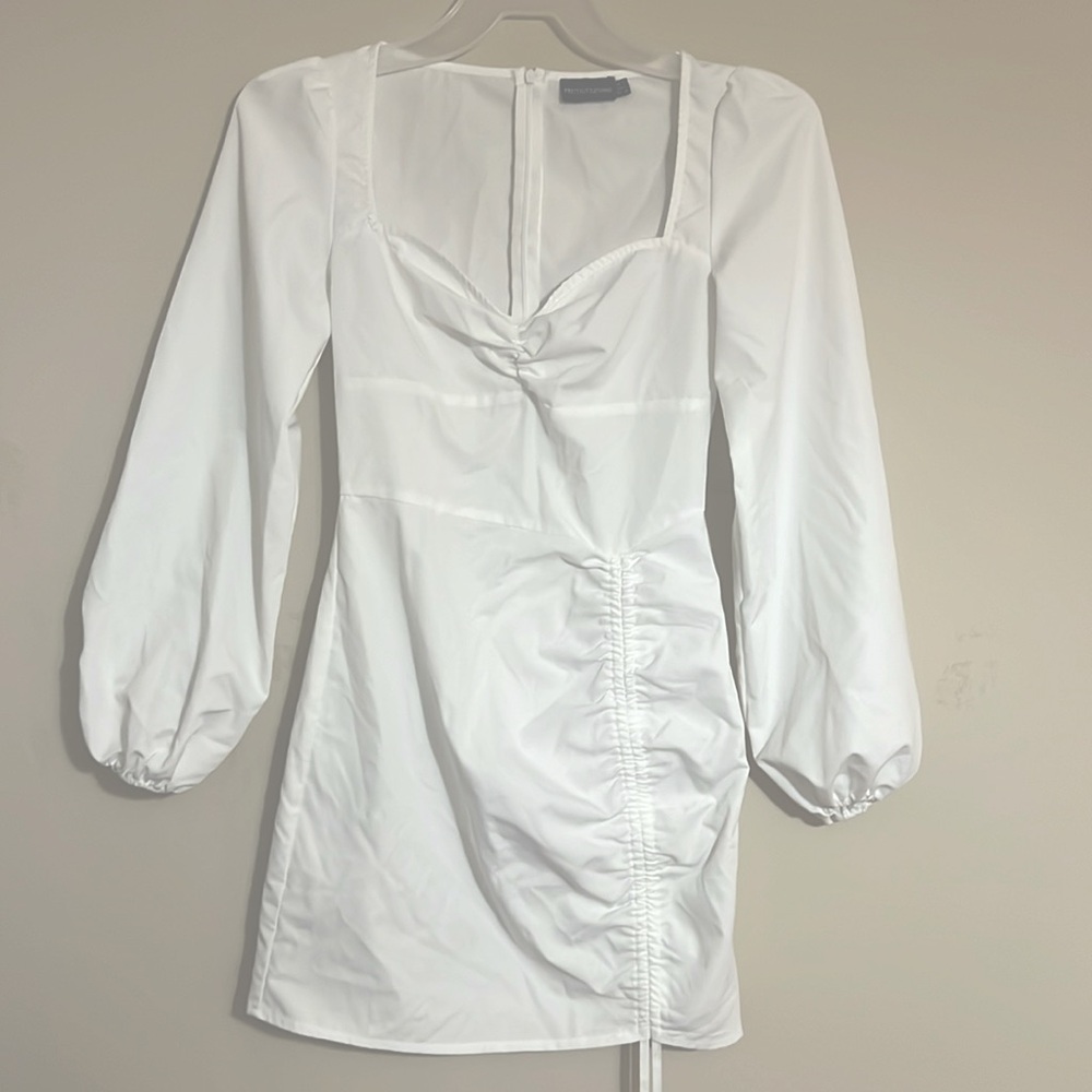 It’s cute, only worn once washed and not any stains on it, in perfect condition!